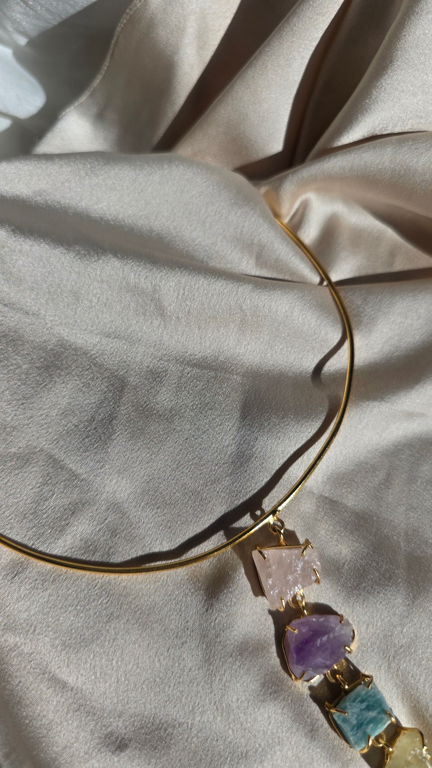 Collana agata rigida