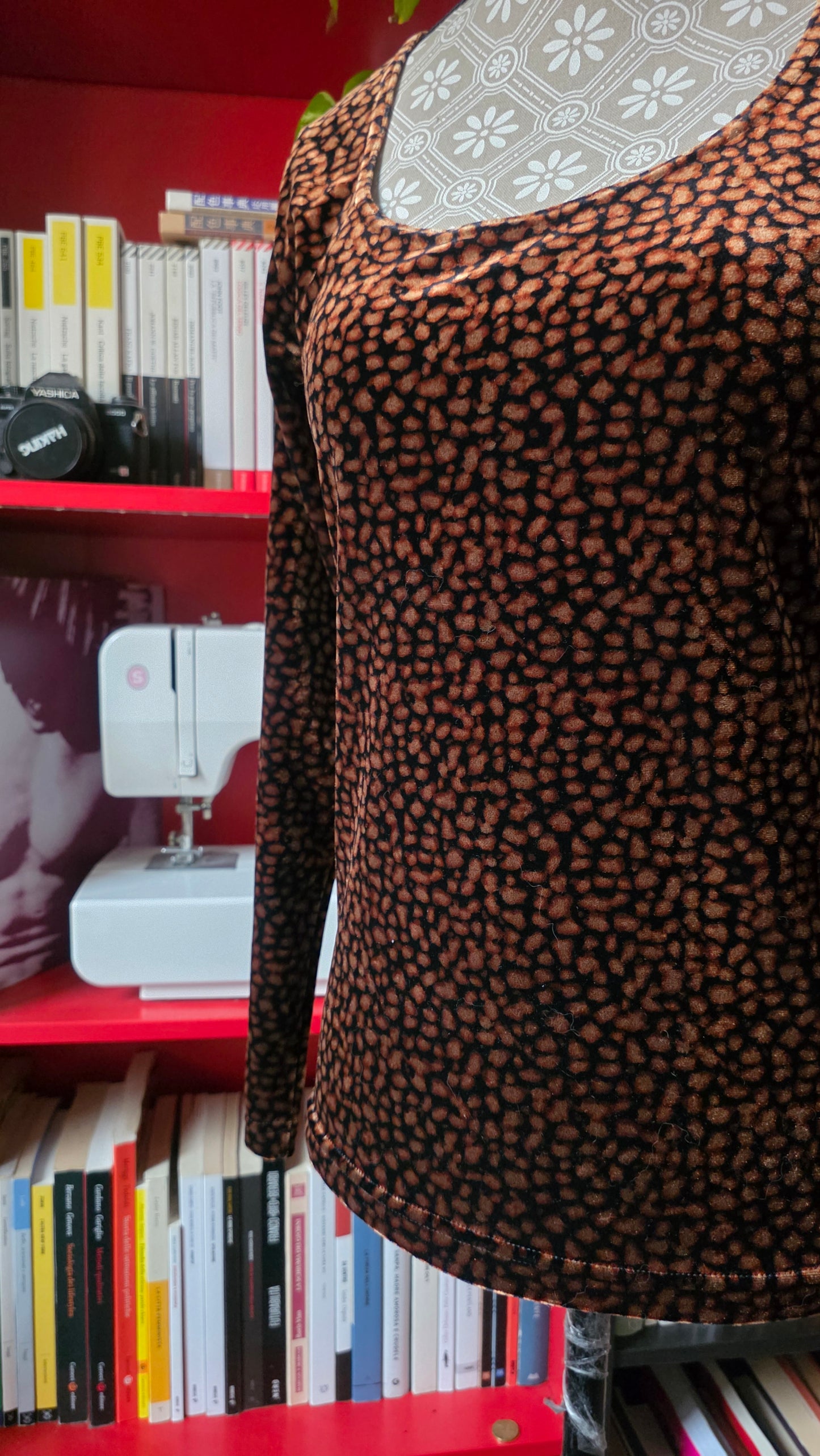 Maglia in ciniglia animalier