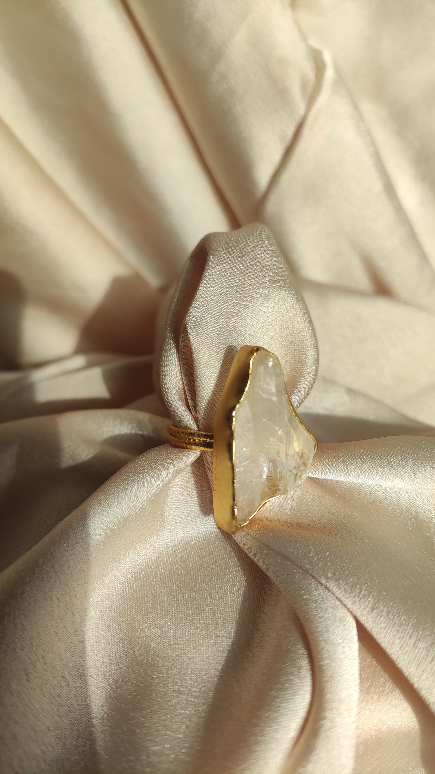Anello topazio chiaro