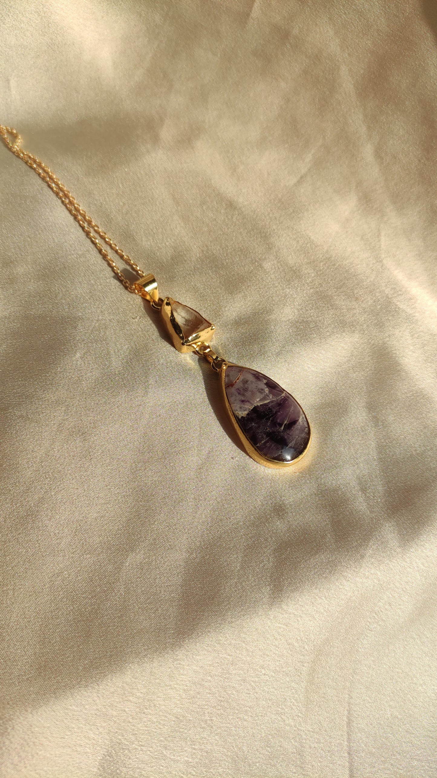 Collana goccia fluorite viola e topazio chiaro