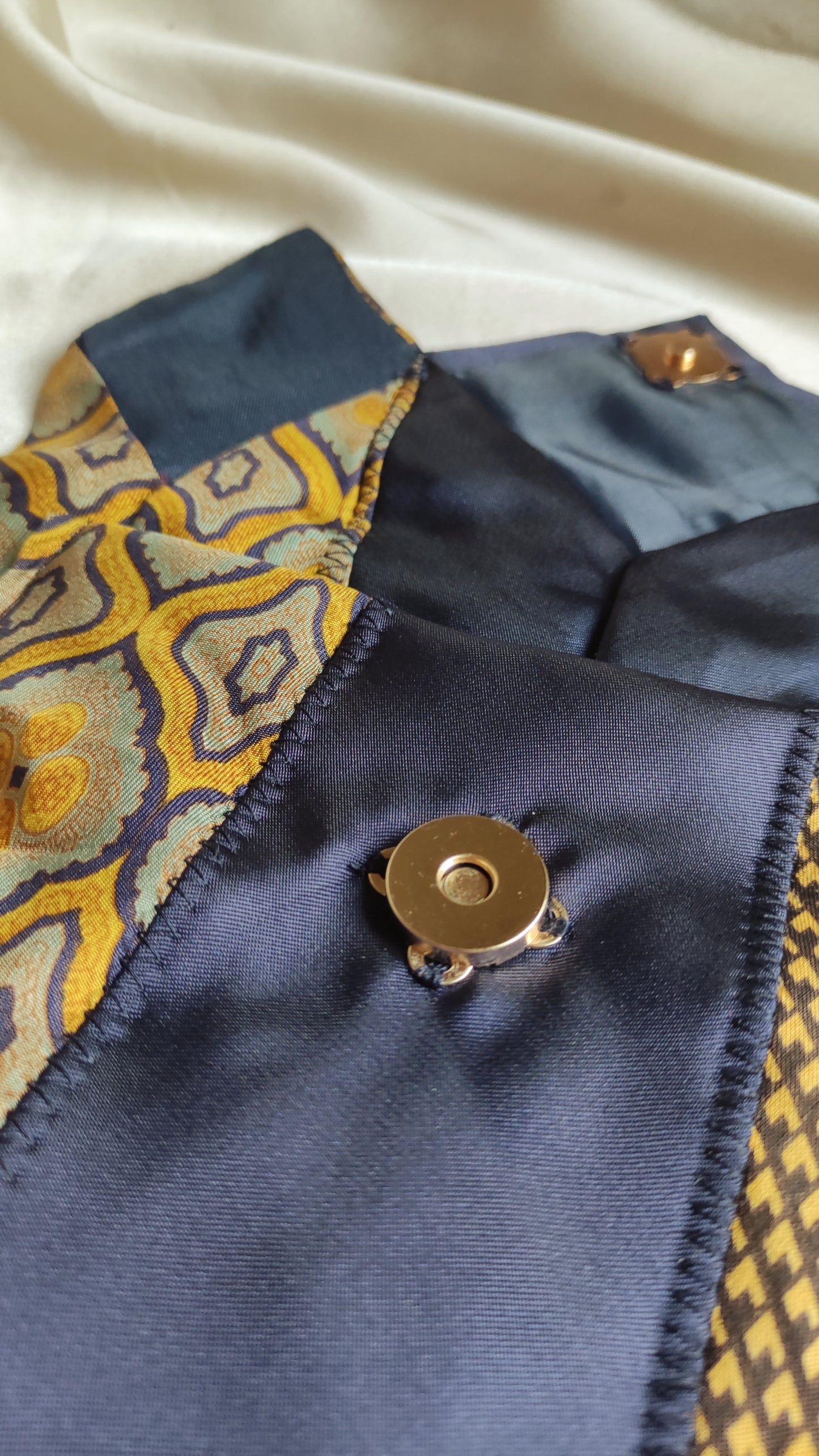 Portacose blu e giallo