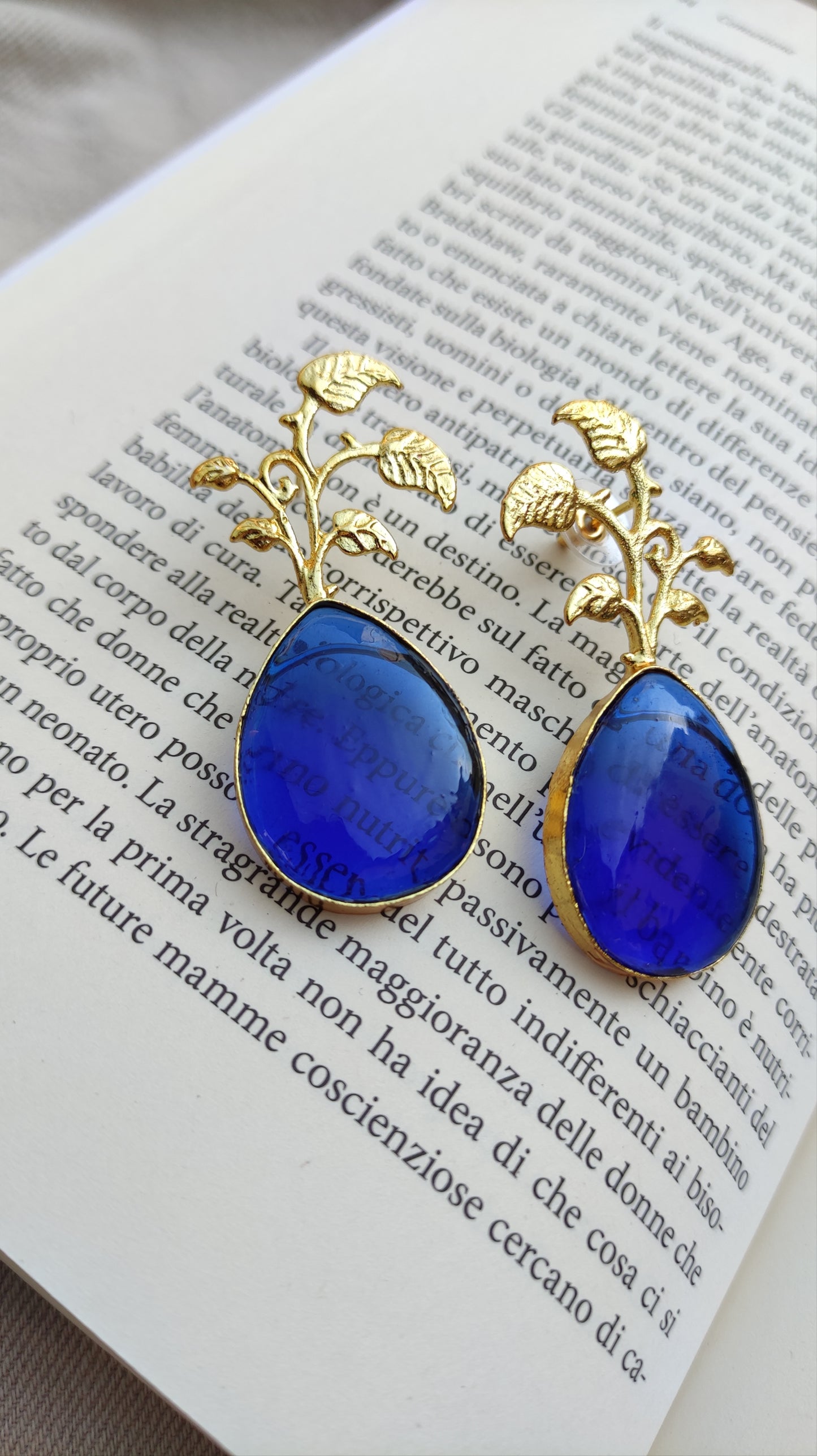 Orecchini foglia blu