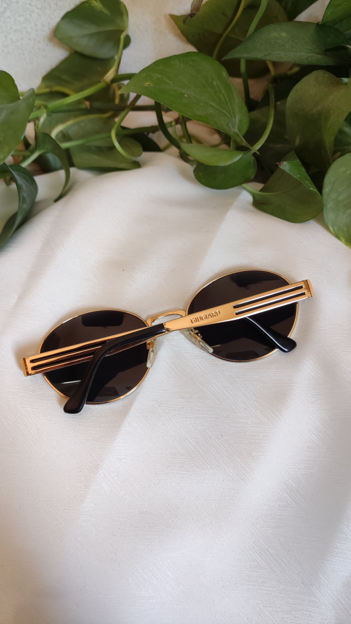 Occhiali da sole vintage Giugiard