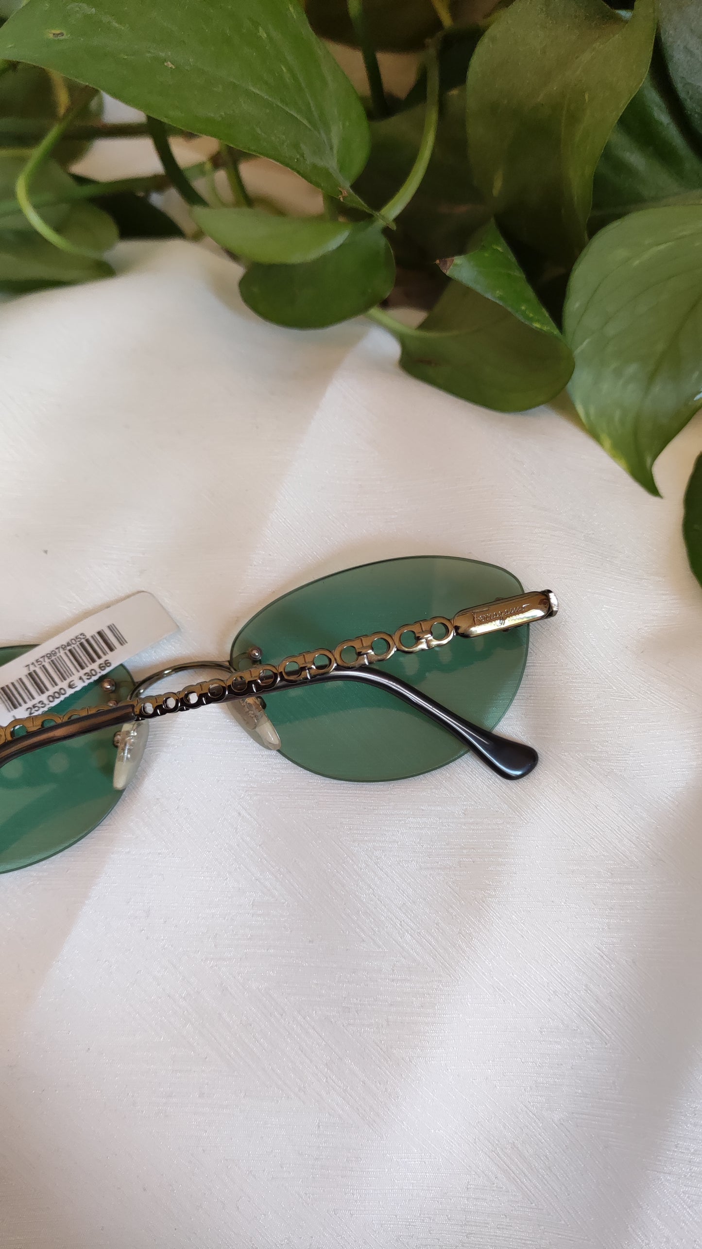 Occhiali da sole vintage Ferragamo verdi