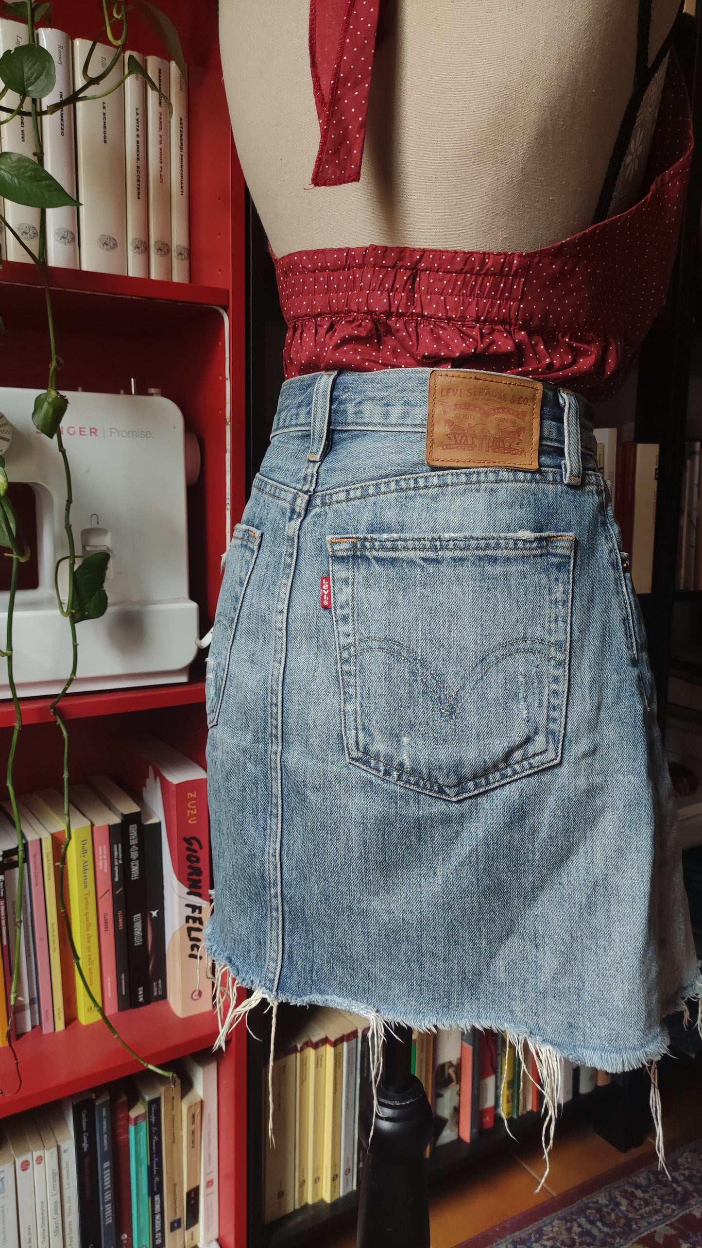 Minigonna Levi's denim chiara w25