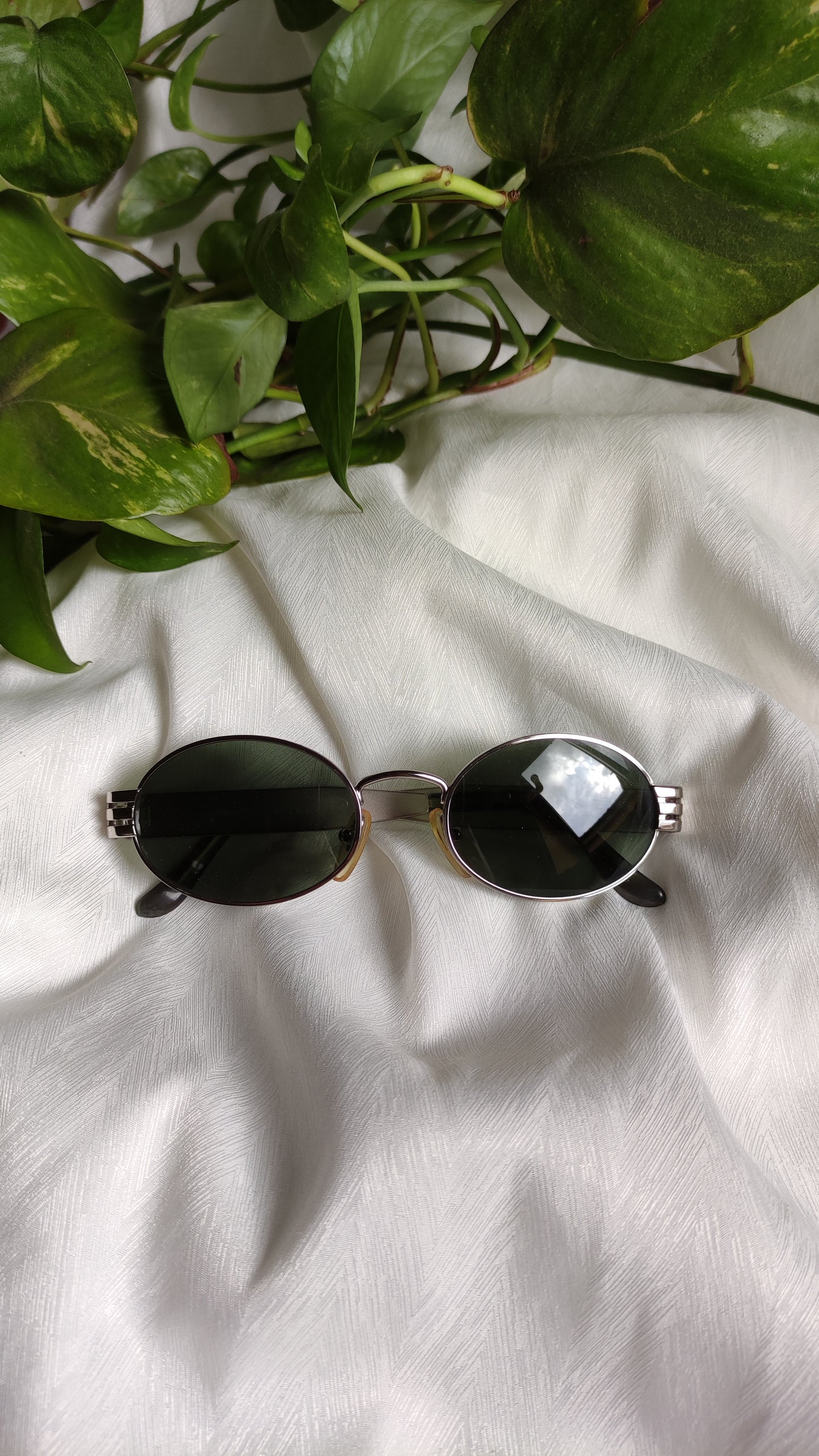 Occhiali da sole vintage Byblos