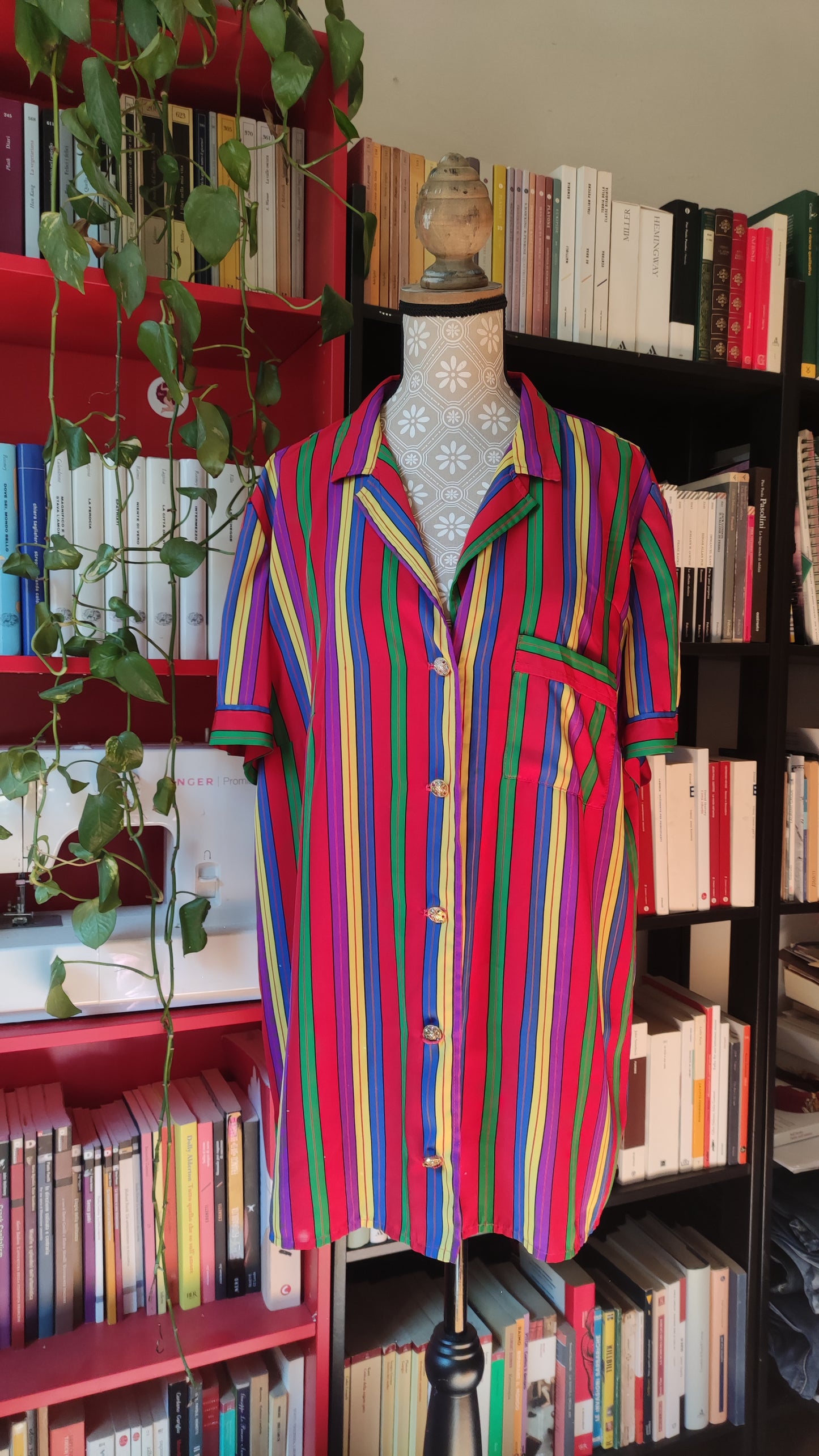 Camicia a righe rossa