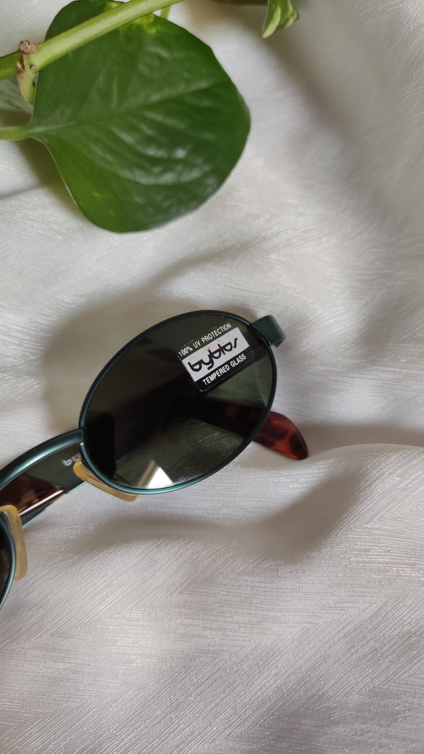 Occhiali da sole vintage Byblos verde e maculato