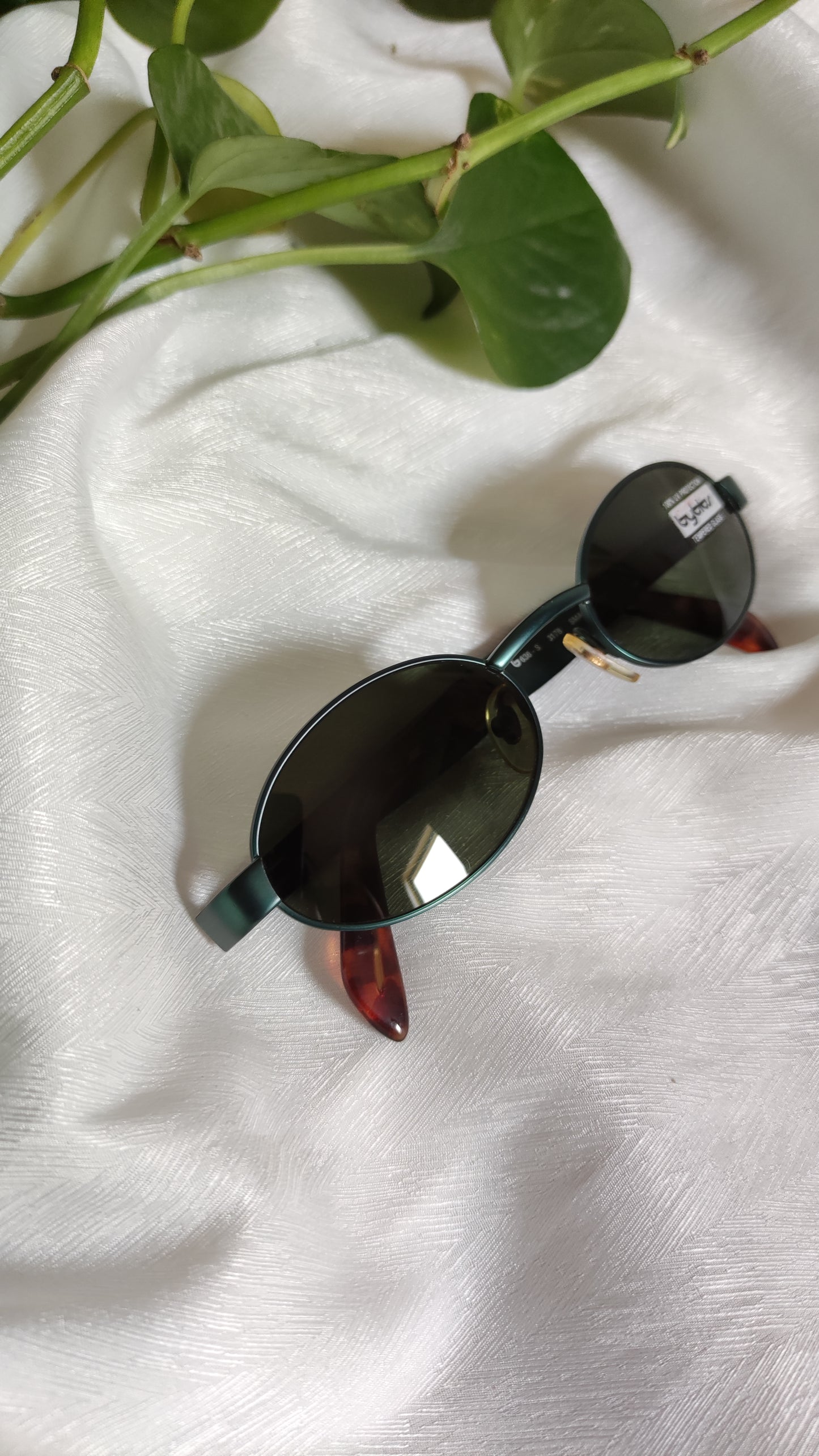 Occhiali da sole vintage Byblos verde e maculato