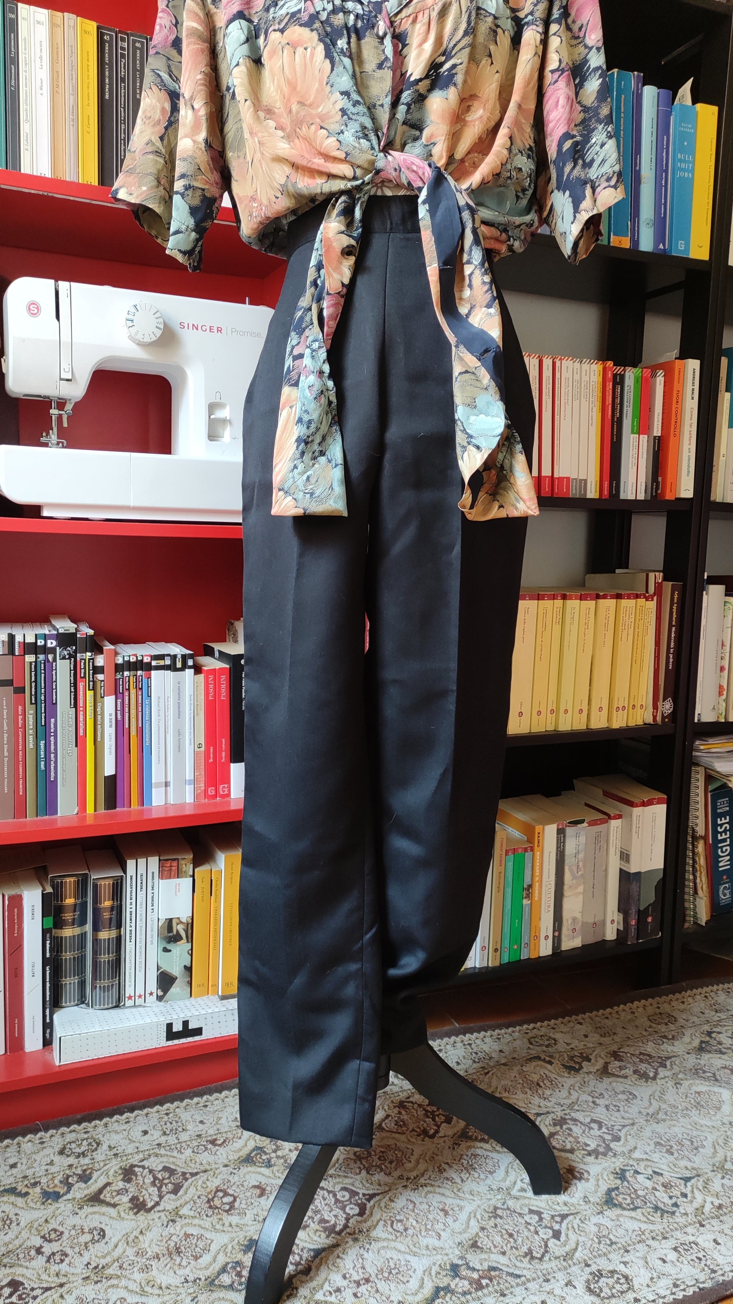 Pantaloni neri