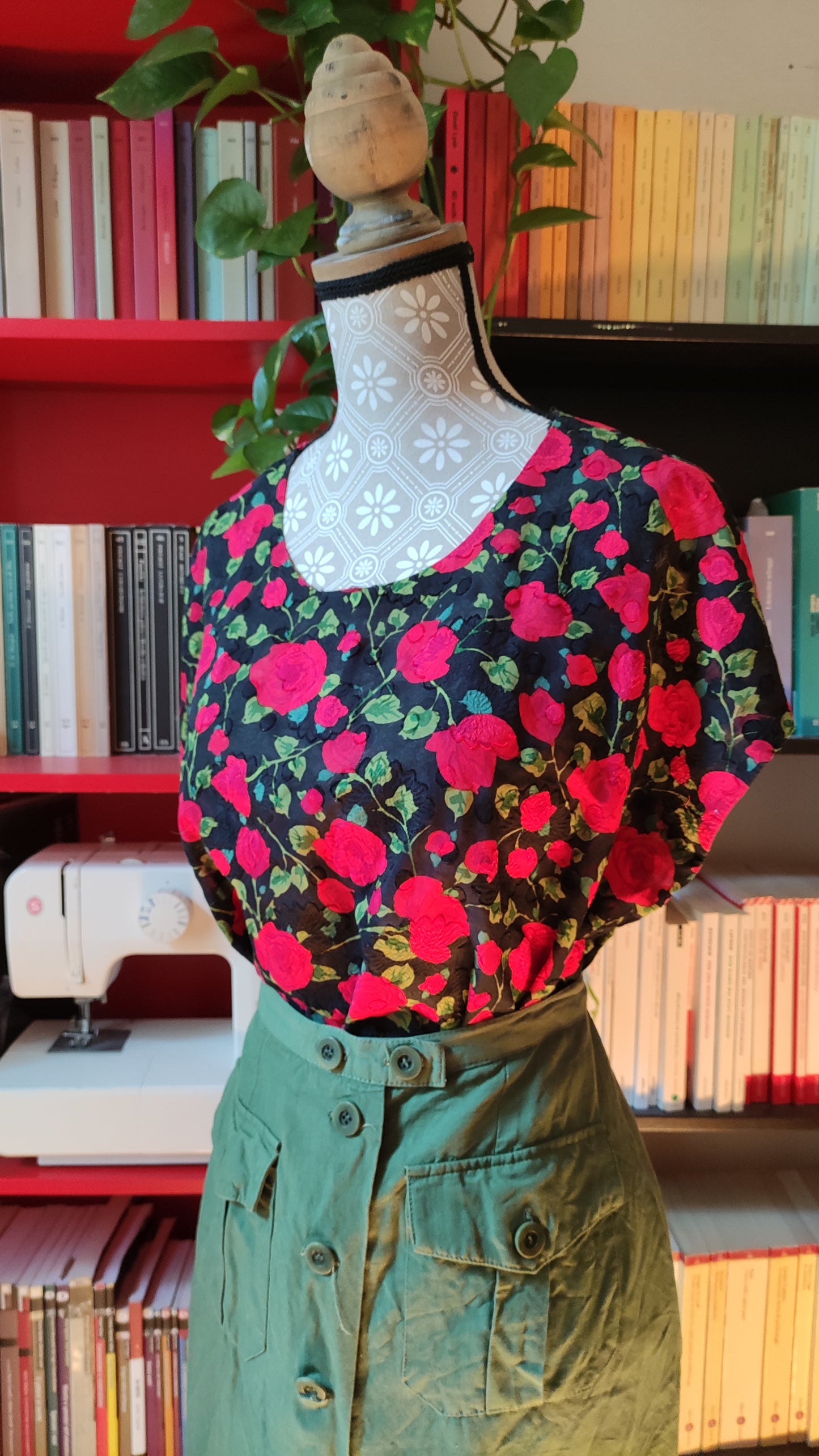 Blusa rose rosse