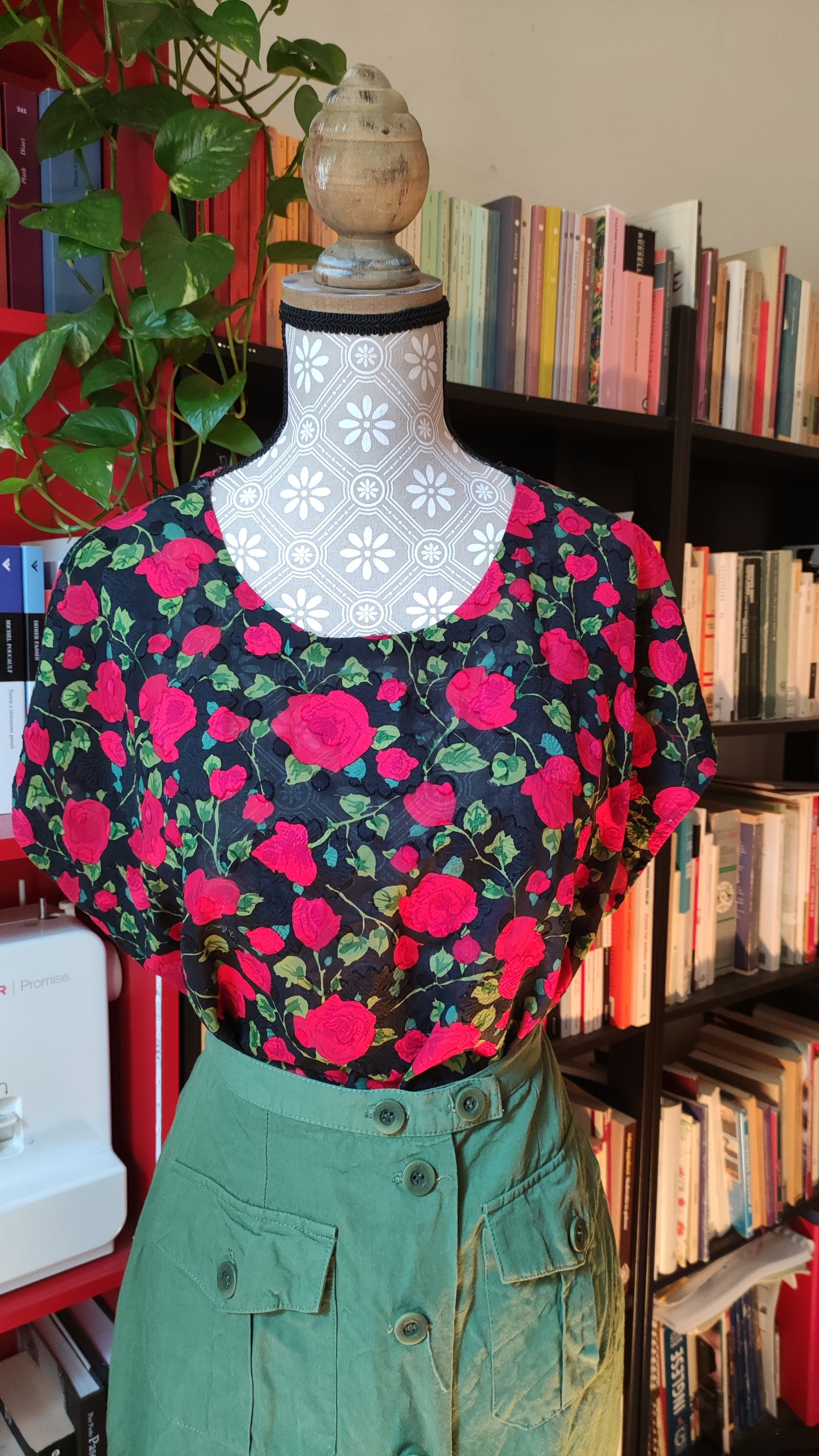 Blusa rose rosse