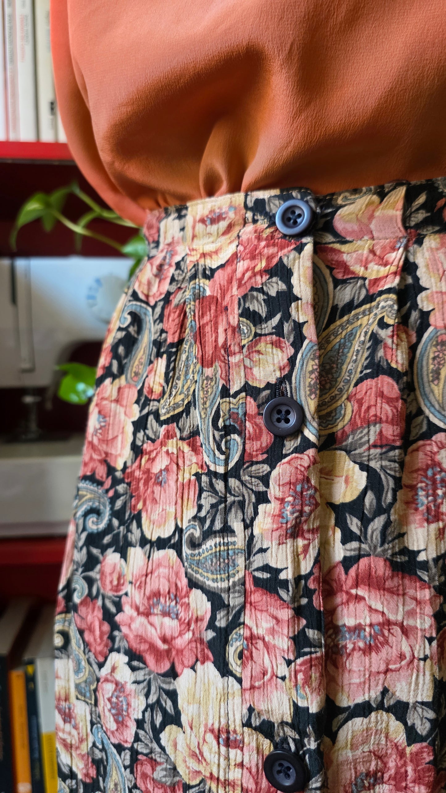 Gonna fiori e paisley