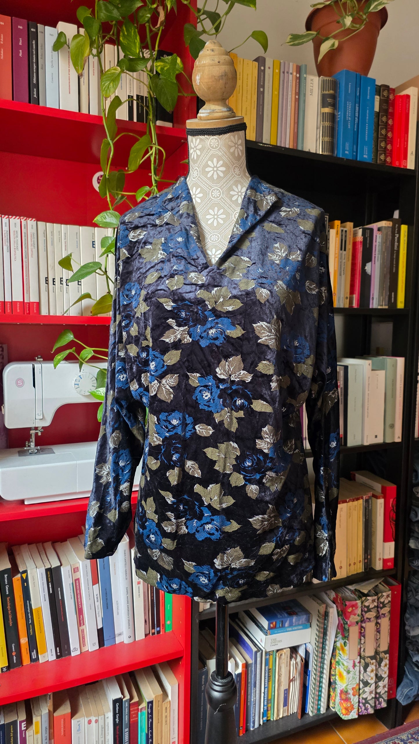 Maglietta in ciniglia a fiori