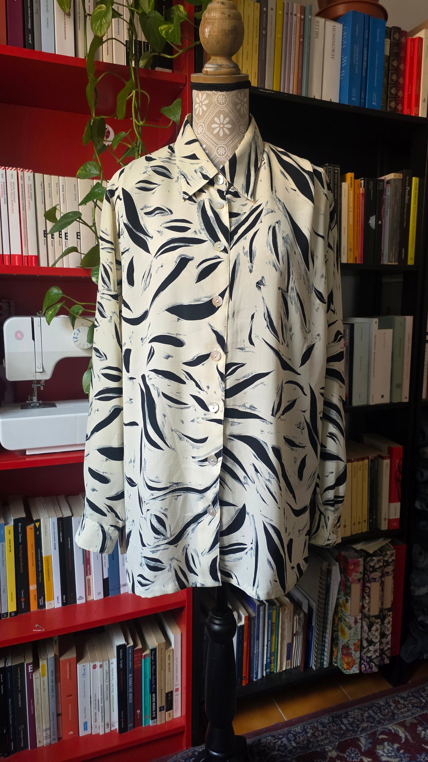 Camicia panna astratta