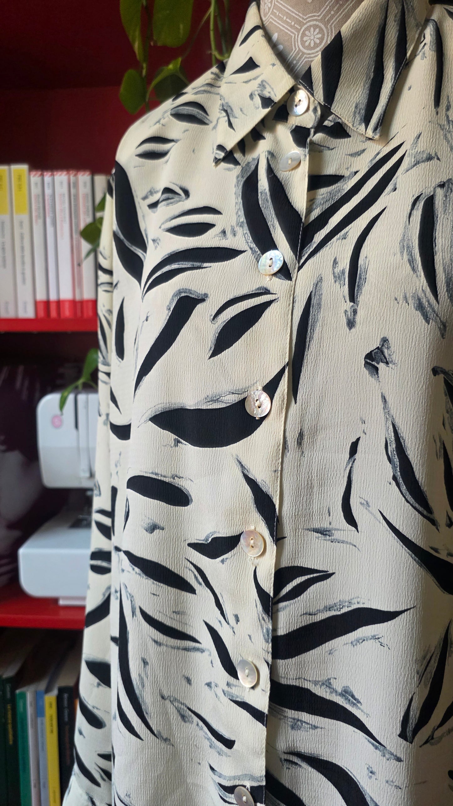 Camicia panna astratta