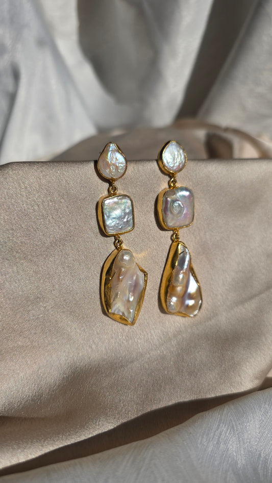 Orecchini pendenti madreperla