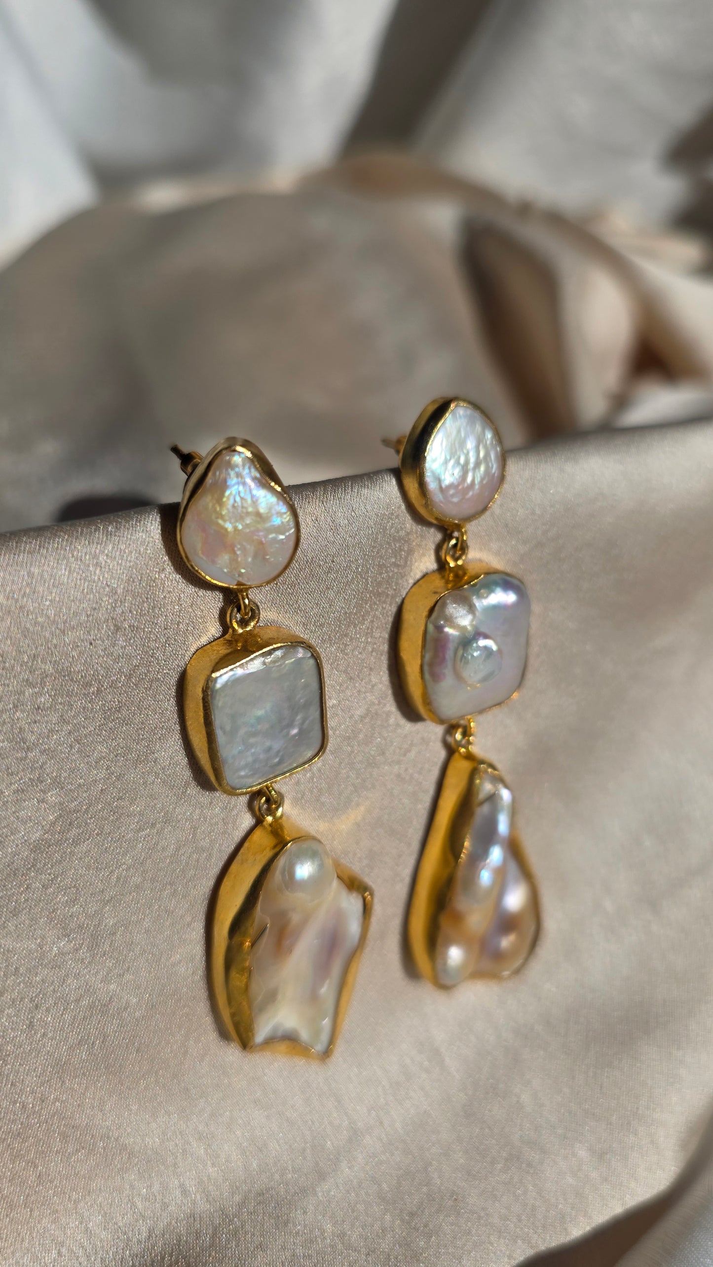 Orecchini pendenti madreperla