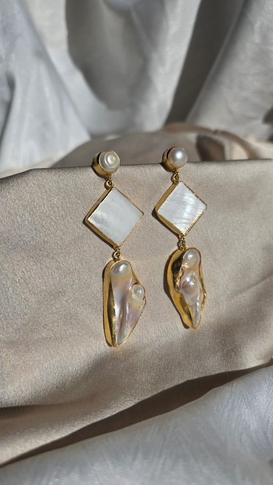 Orecchini pendenti madreperla rombo