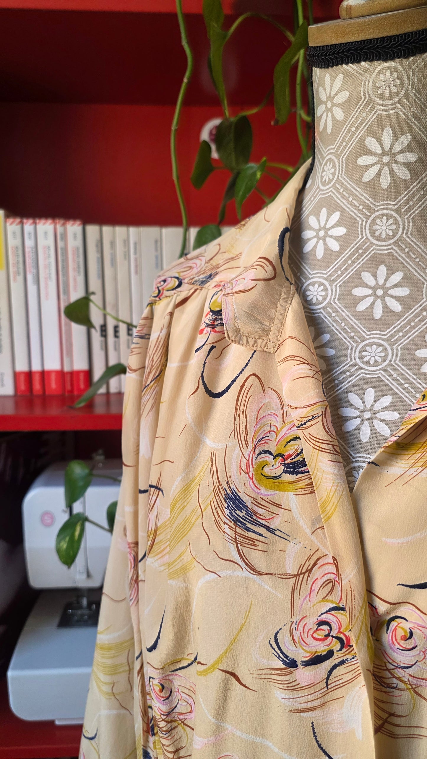 Camicia cipria astratta