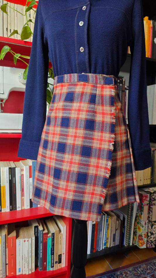 Minigonna tartan in lana a portafoglio