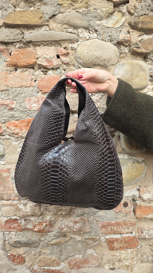 quella coccodrillo marrone