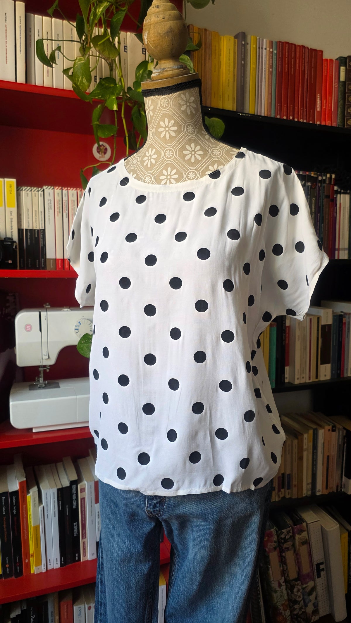 Camicia pois bianca e nera