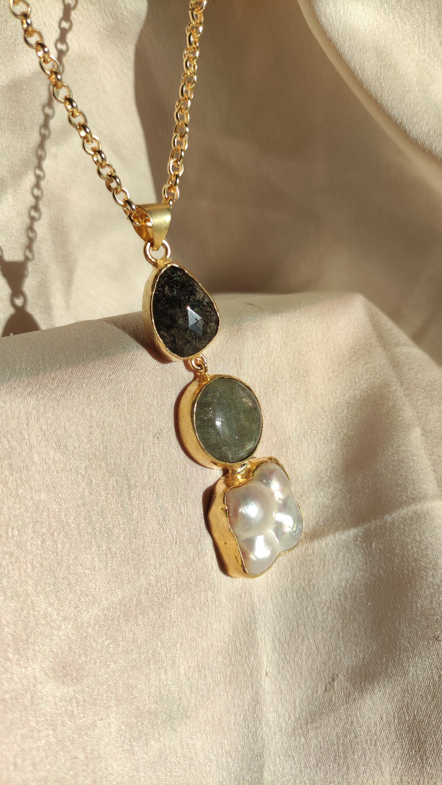 Collana pietra, labradorite e perla