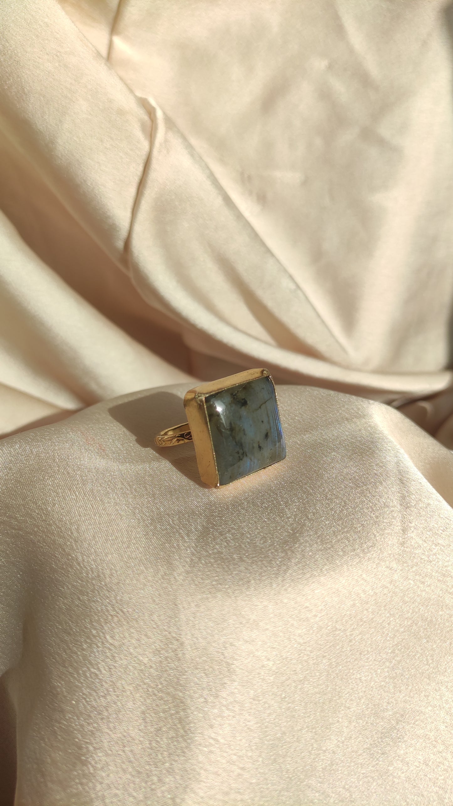 Anello quadrato labradorite