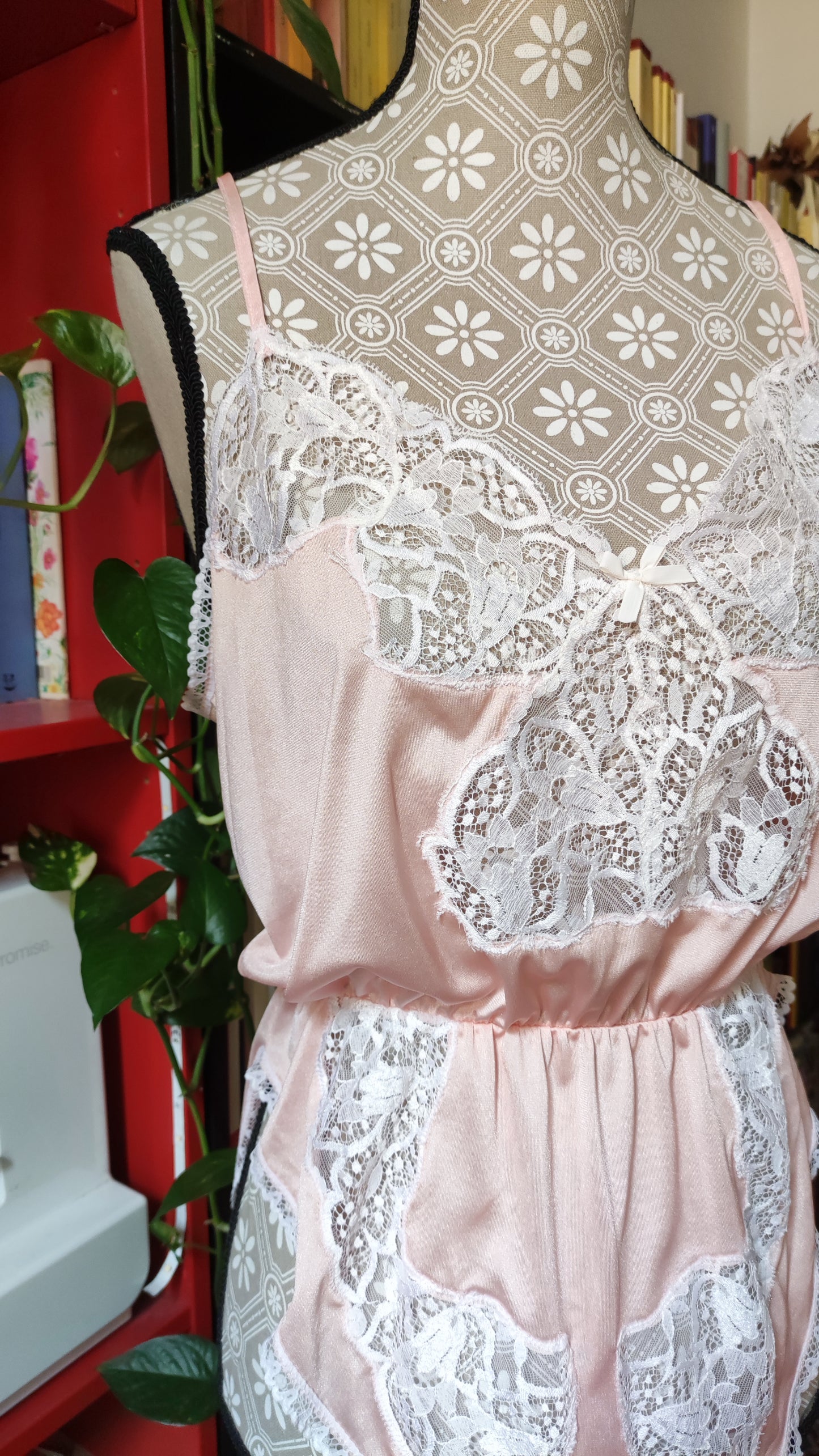 Body lingerie rosa e bianco