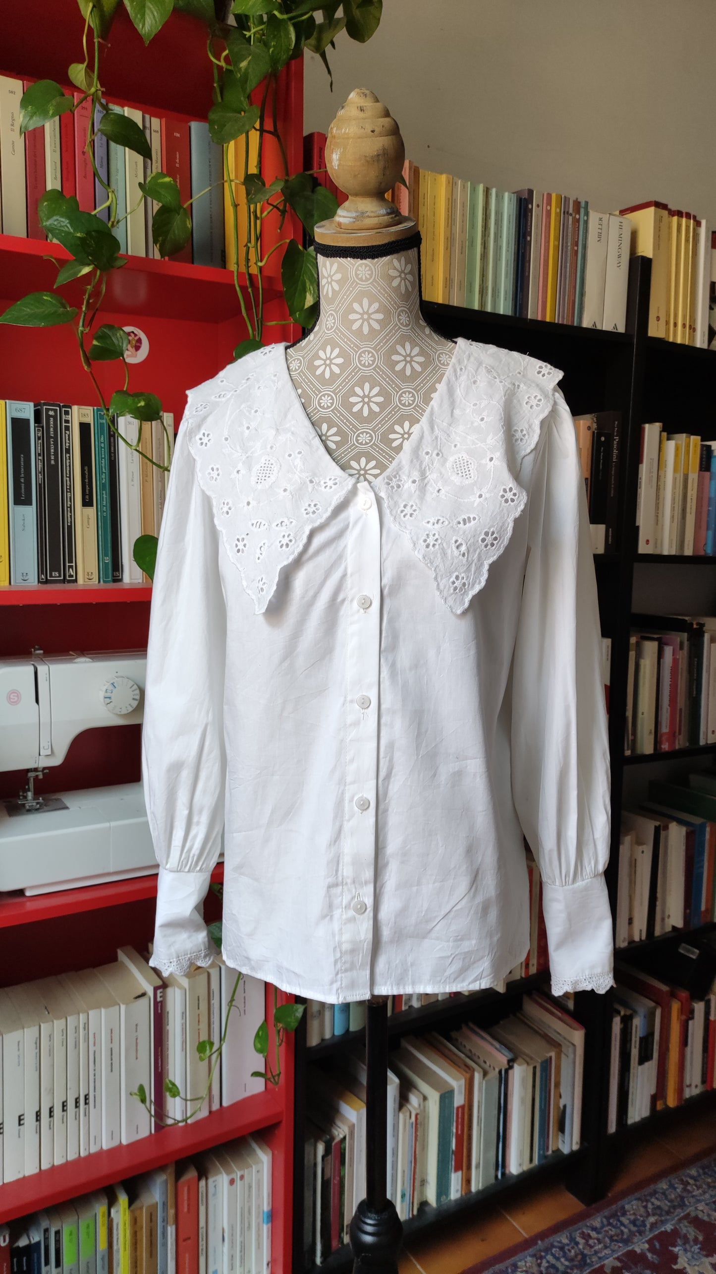 Camicia romantica bianca in cotone