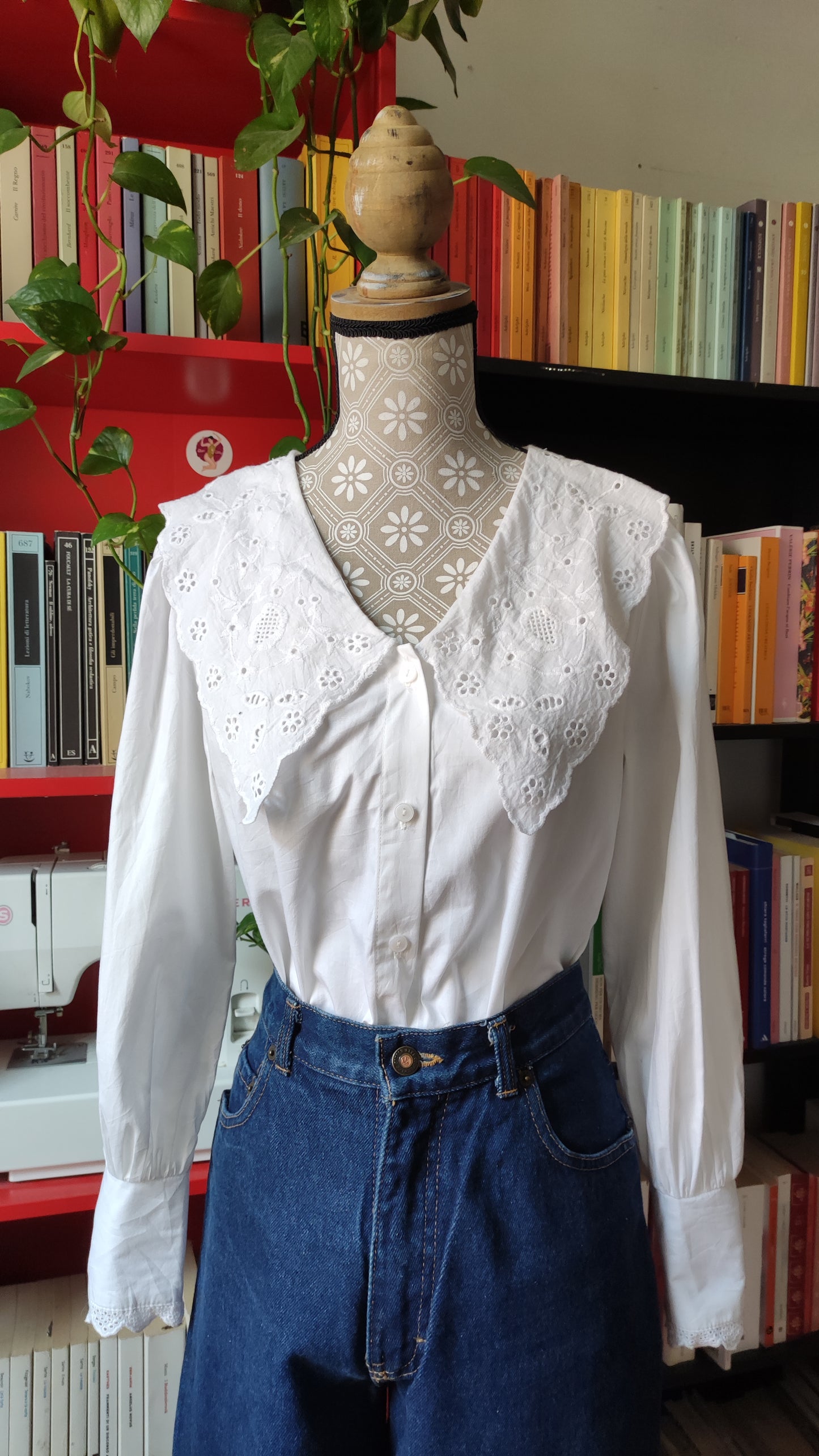 Camicia romantica bianca in cotone