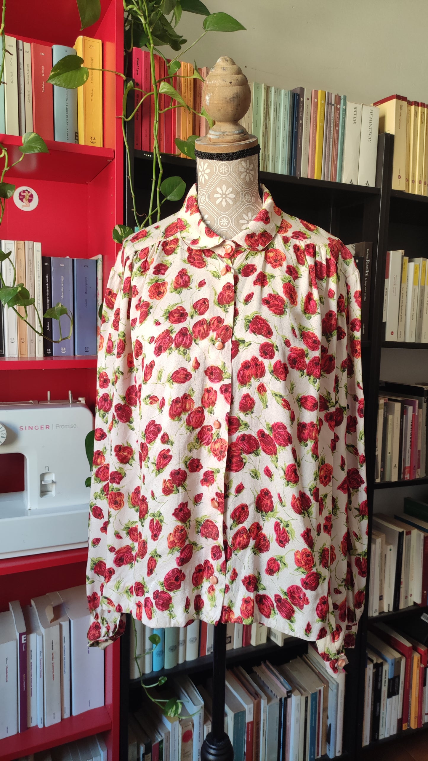 Camicia romantica con rose