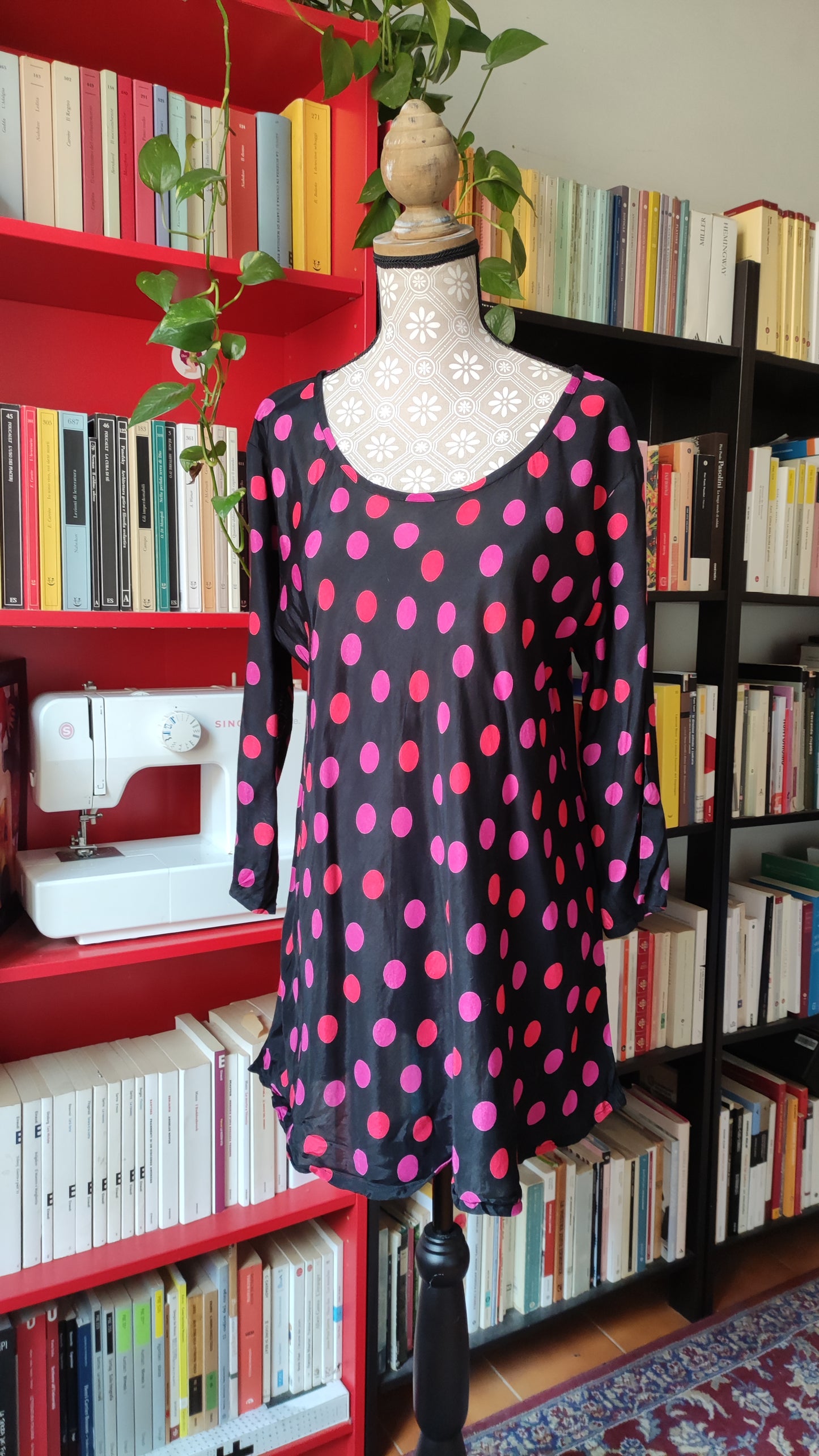 Blusa pois fucsia