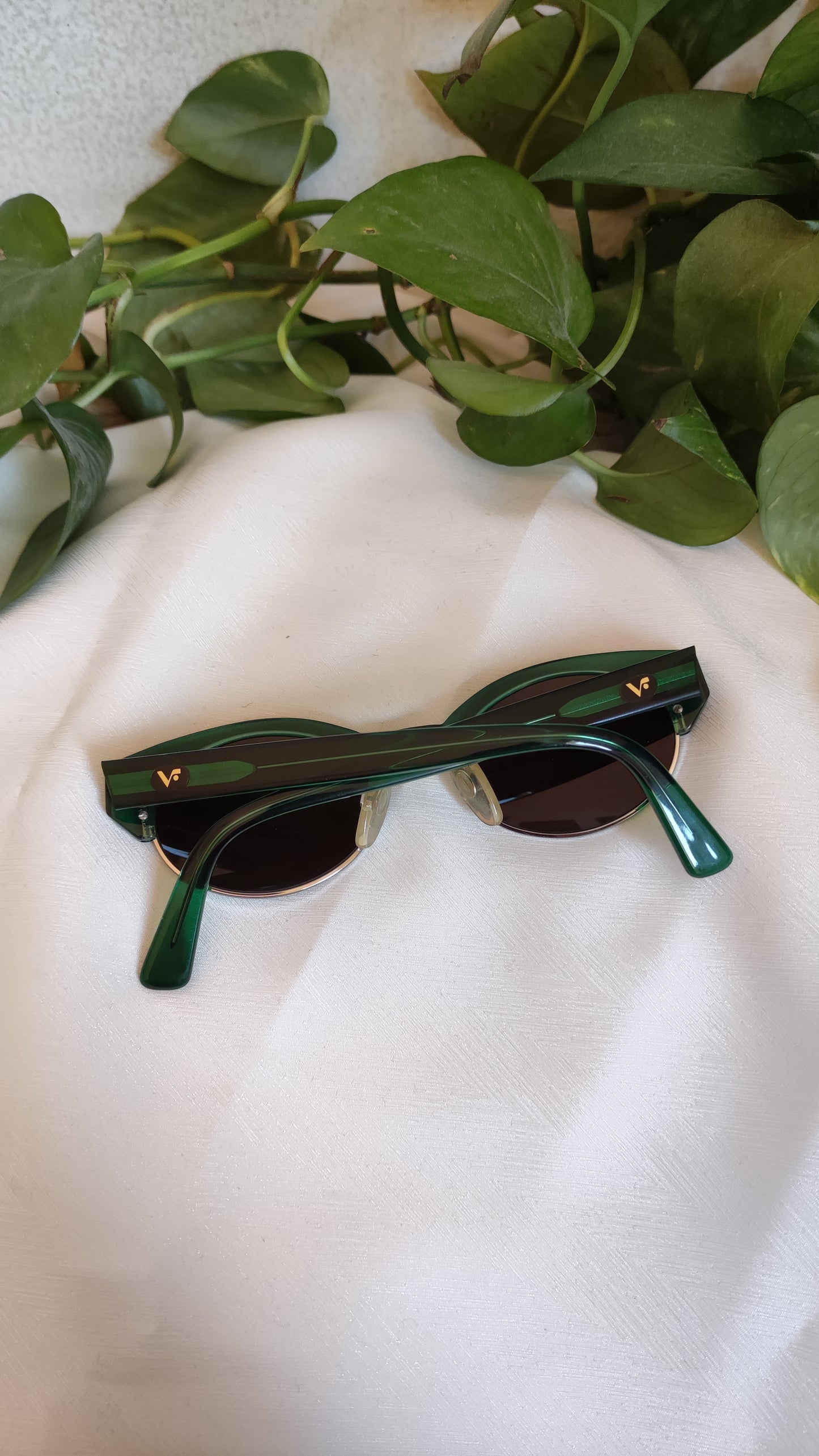 Occhiali da sole vintage Vogue verdi
