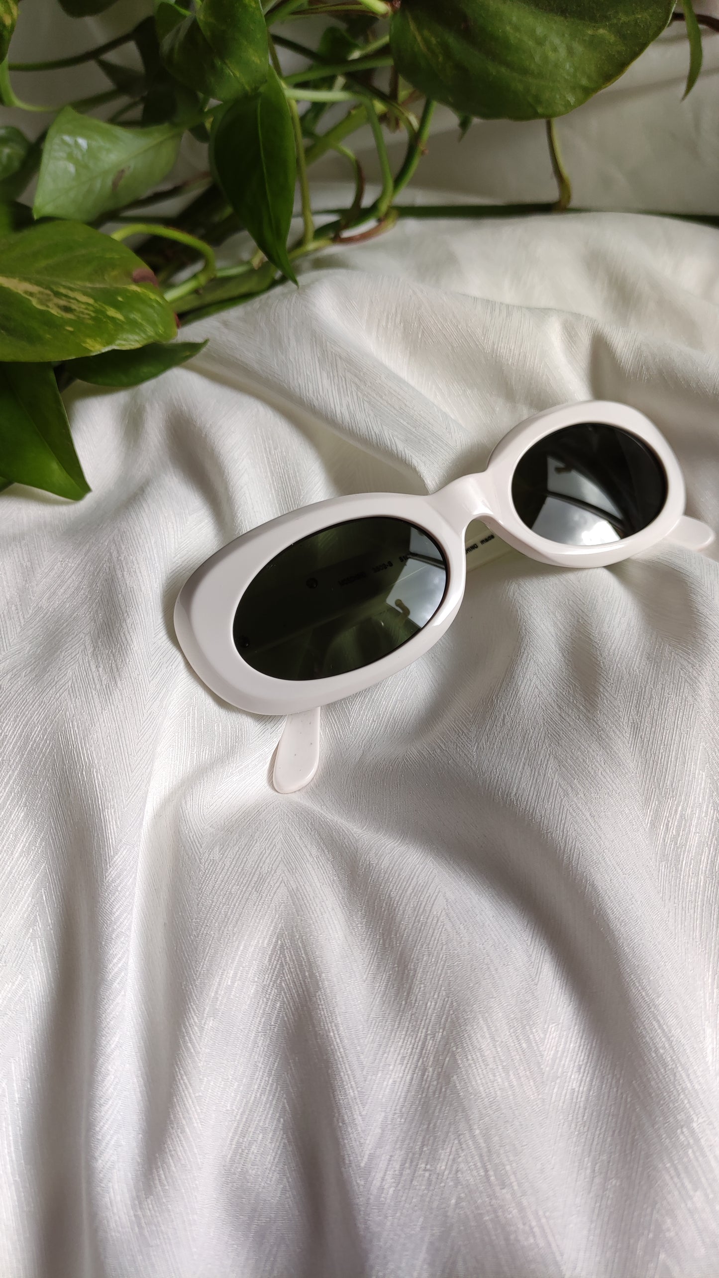 Occhiali da sole vintage Moschino