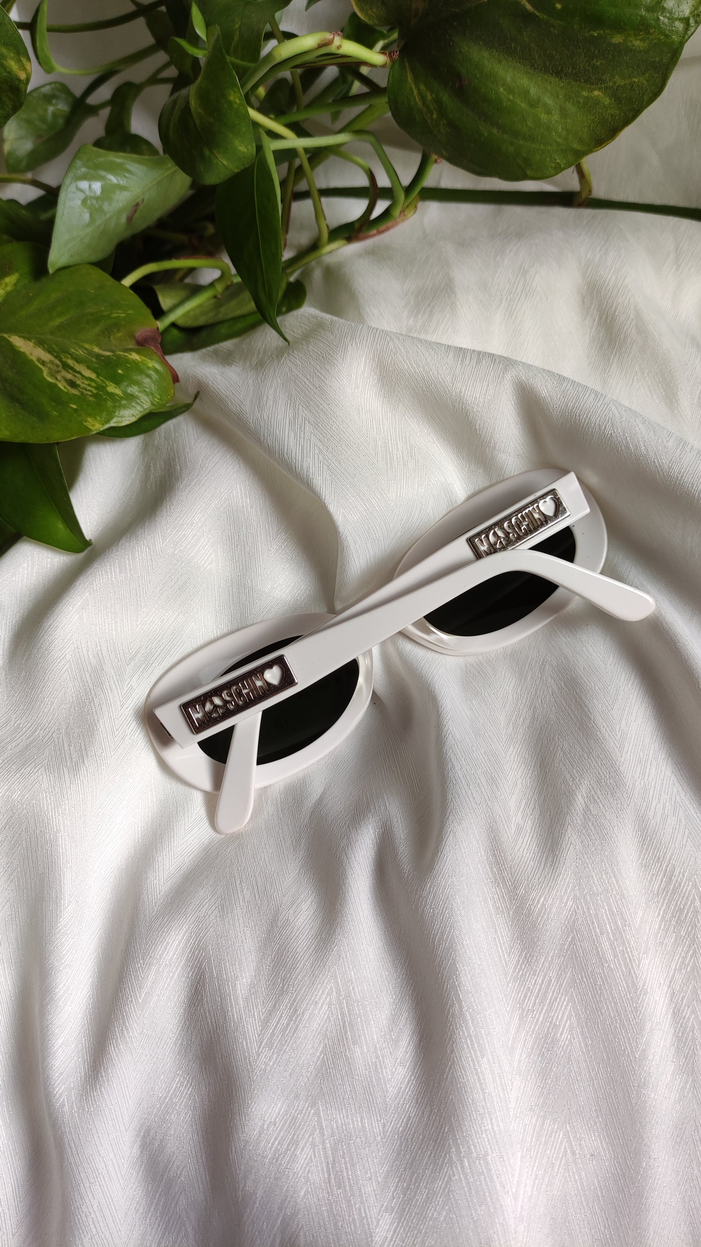 Occhiali da sole vintage Moschino