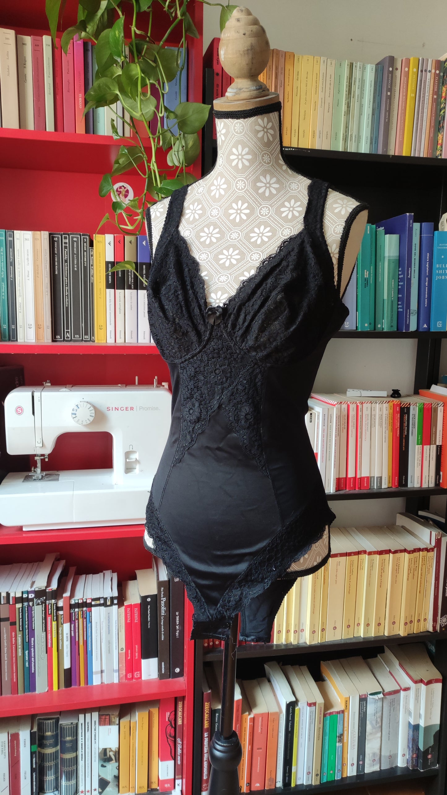 Body pizzo nero